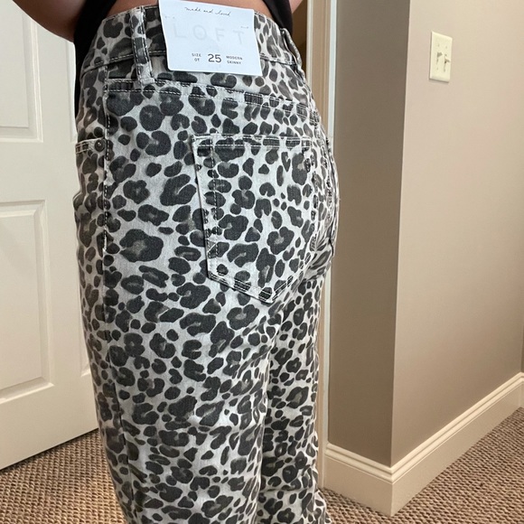 Loft Leopard Print Modern Skinny Jeans - Picture 10 of 11